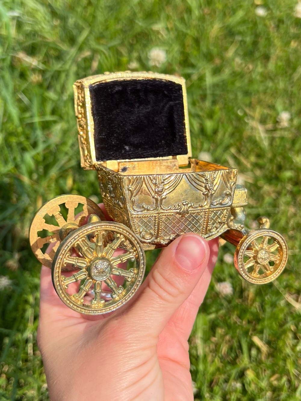 Brass Carriage Ring Box